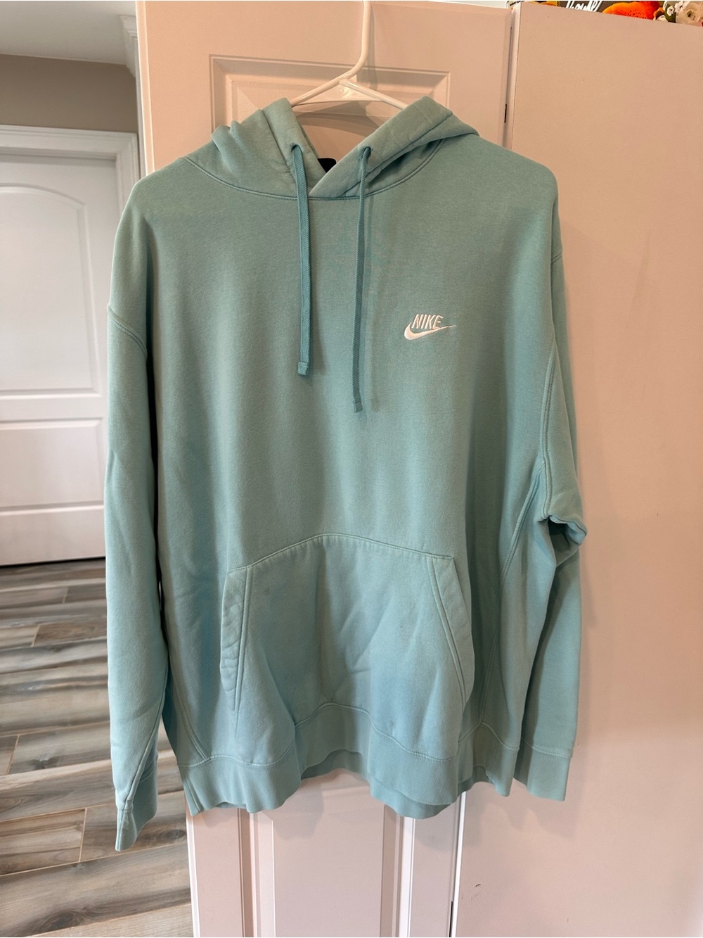 Nike Men's Light Blue Crewneck Hoodie